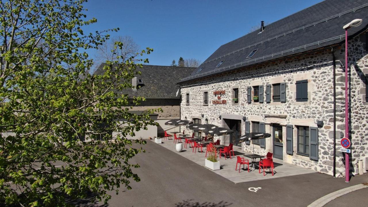 Montgreleix Auberge Du Cezallier מראה חיצוני תמונה