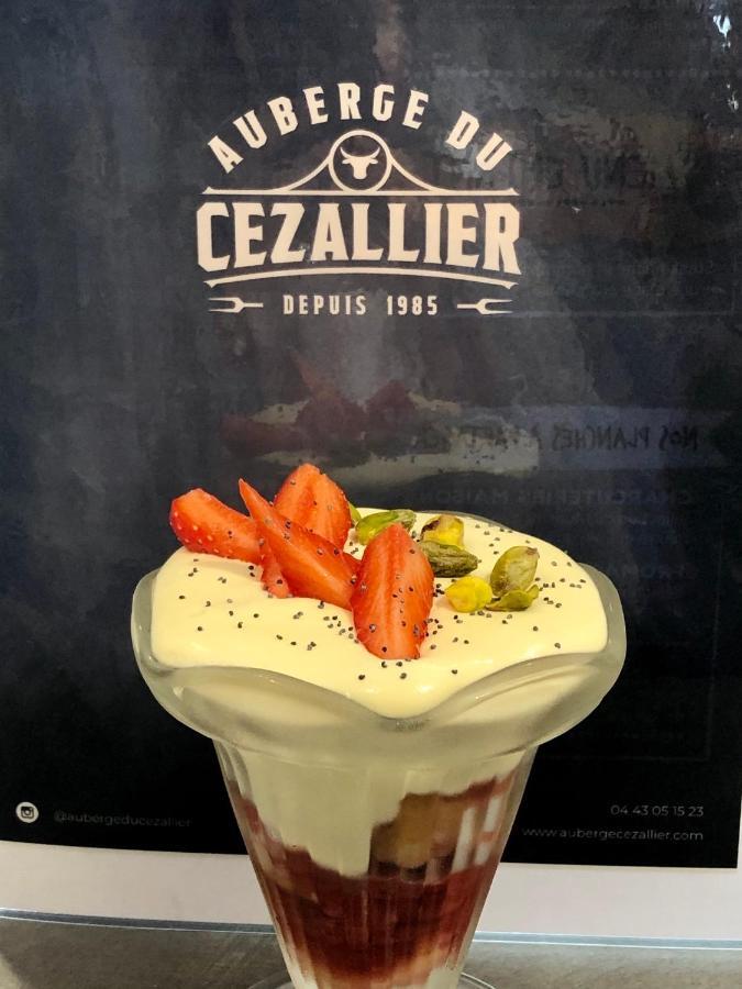 Montgreleix Auberge Du Cezallier מראה חיצוני תמונה